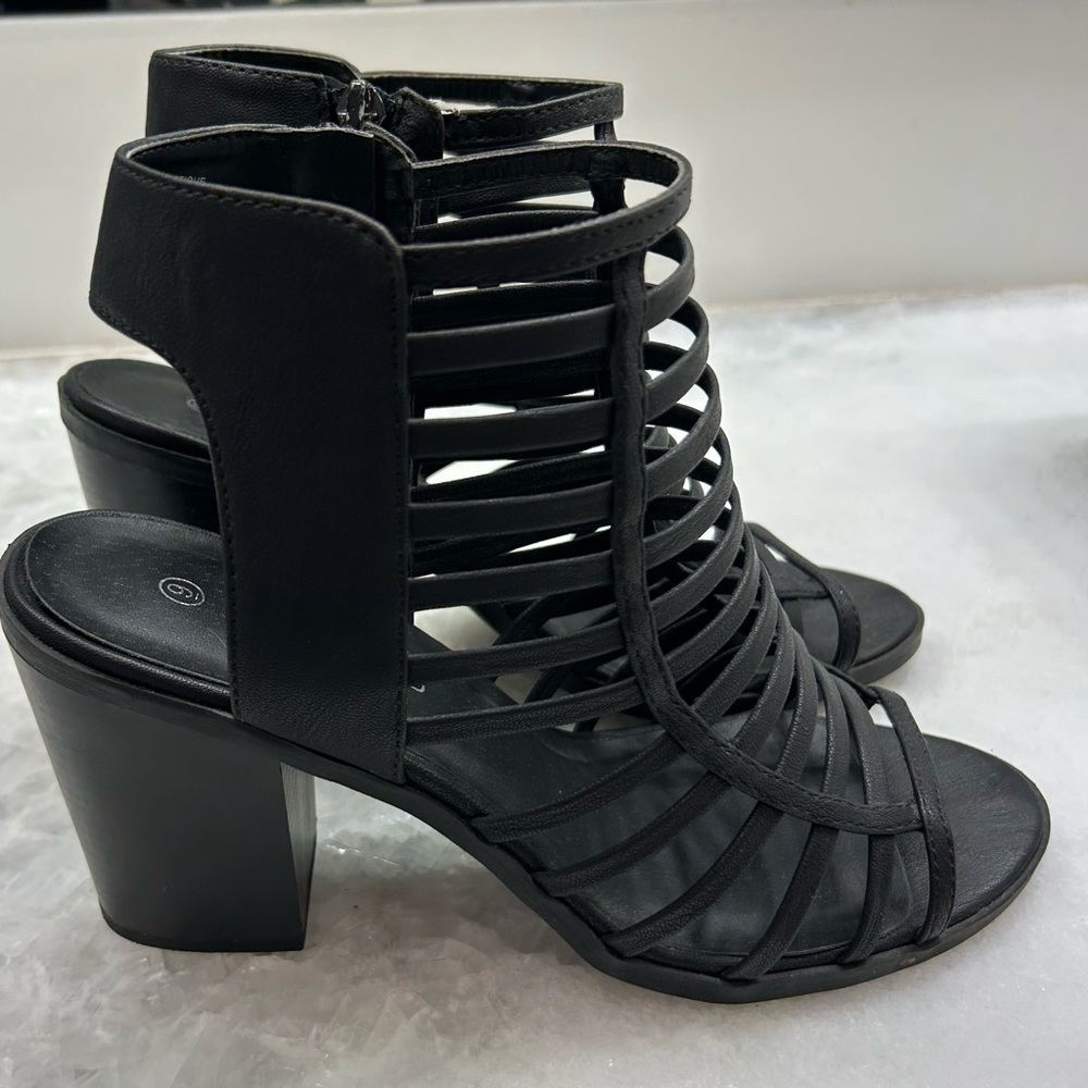 REVAMPED, Caged Thick High Heels, Black, Size 9